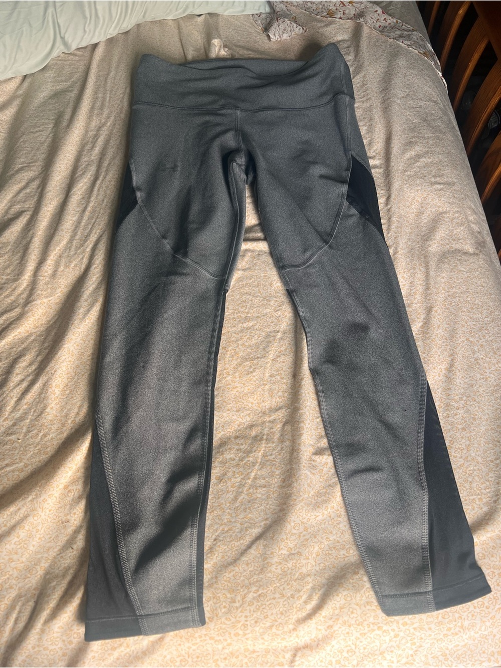 Under Armour Black Women’s Heat Gear Compression Leggings